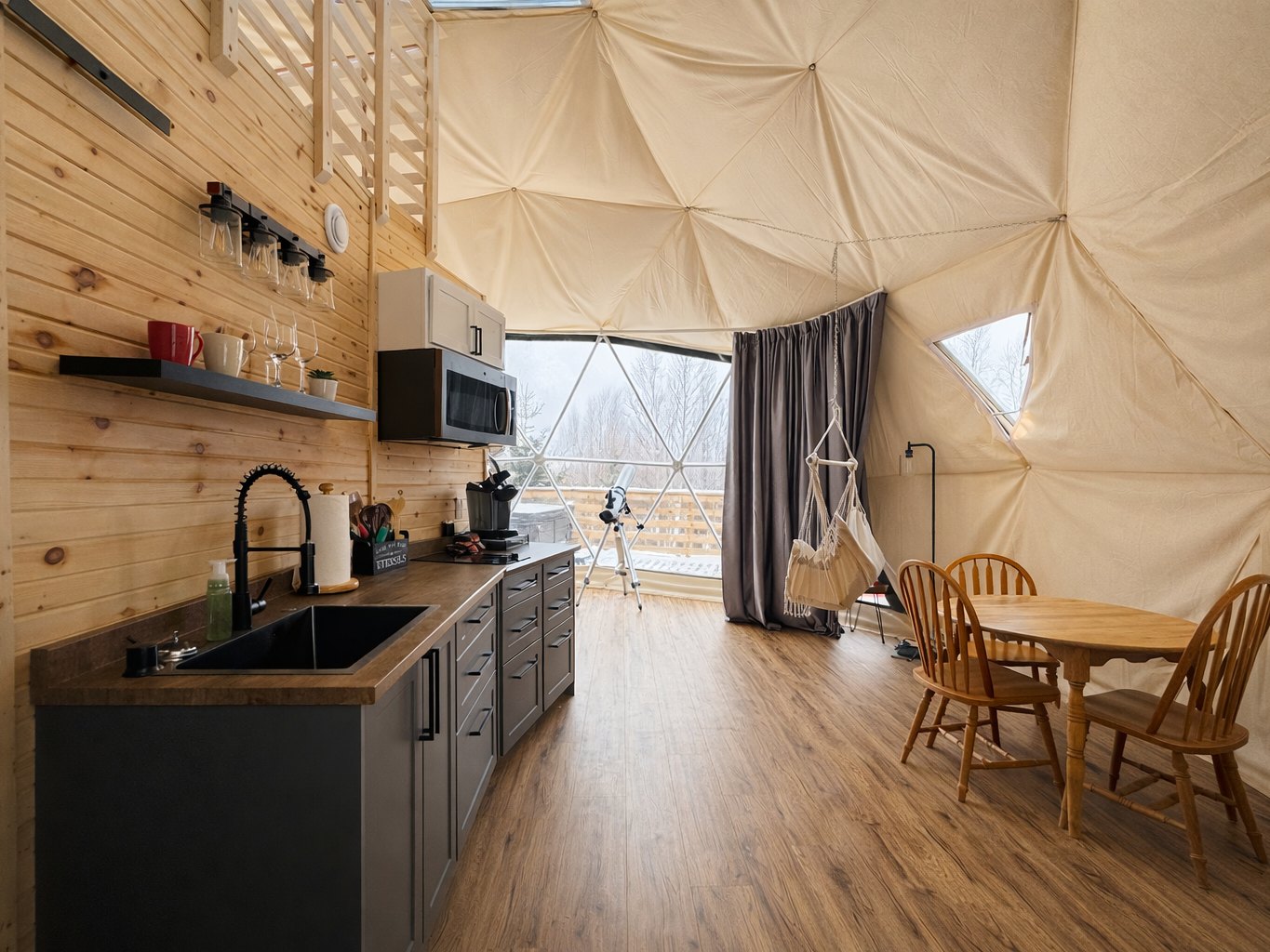 Birchwood Meadow — the kitchenette running toward the panoramic window