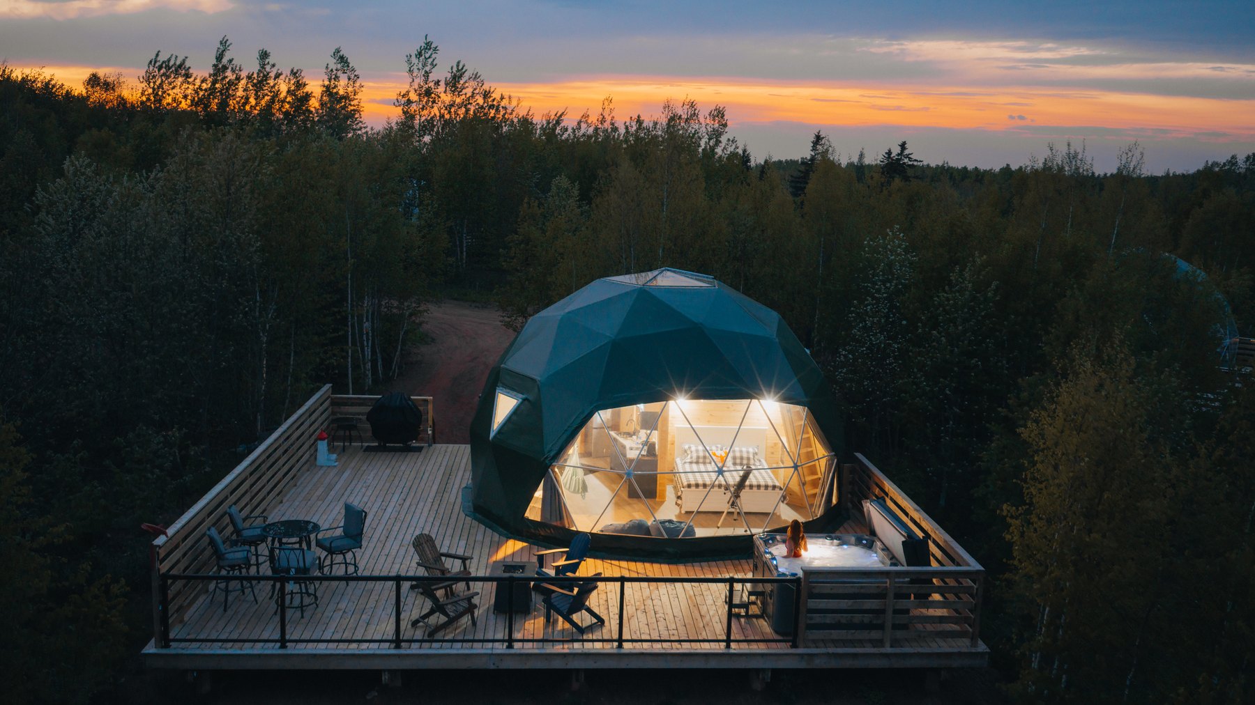 Harbor Haven glamping dome with a private hot tub, PEI