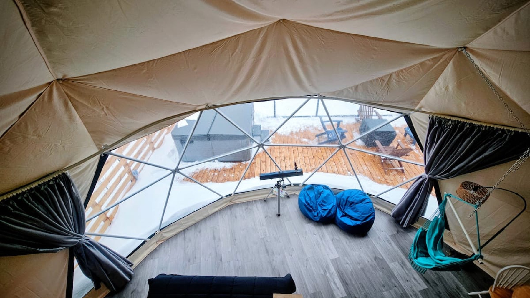 Harbor Haven — the king bed facing the panoramic dome window